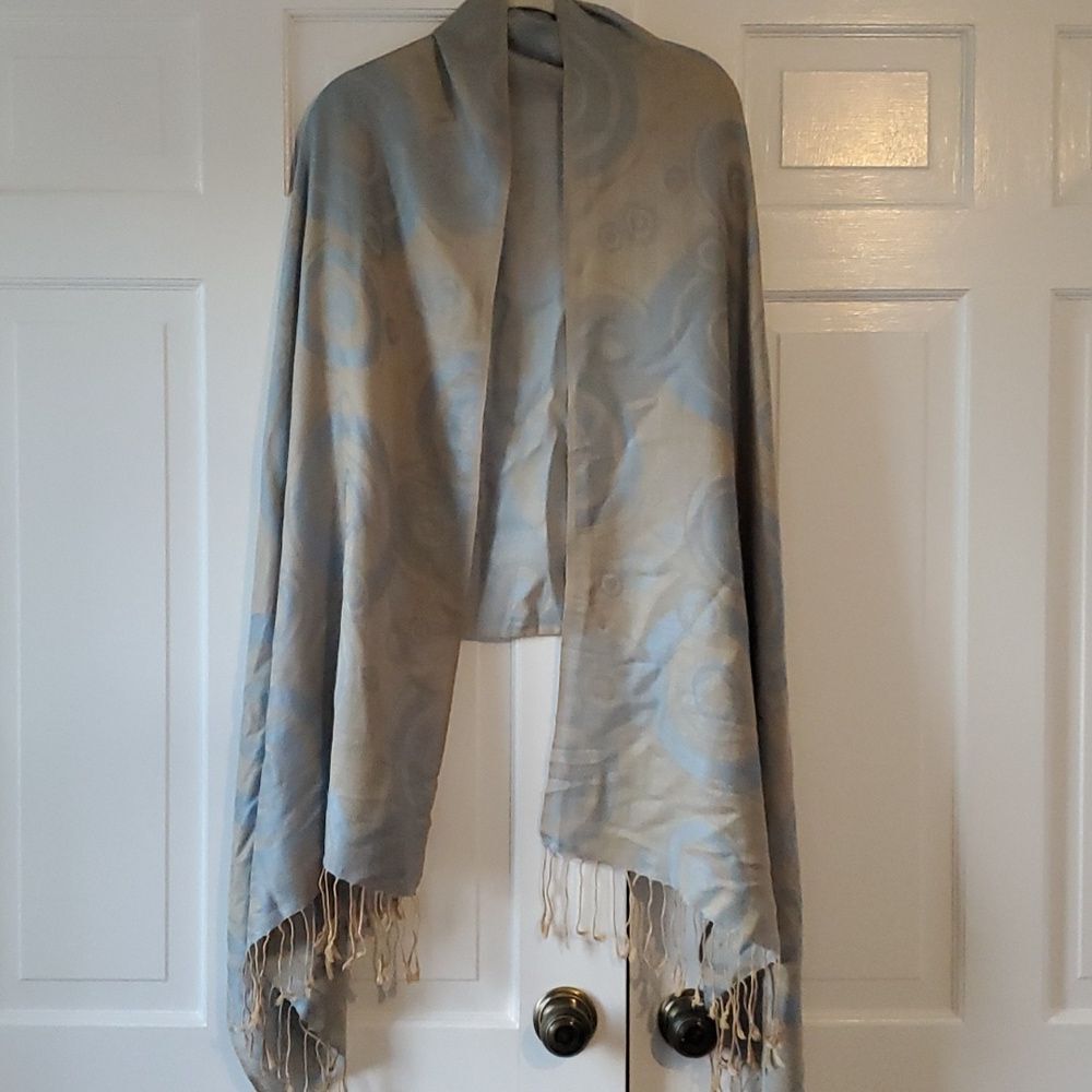 ABSTRACT SWIRL PRINT SCARF WRAP ICE POWDER LIGHT BLUE TAN FRINGE NEUTRAL